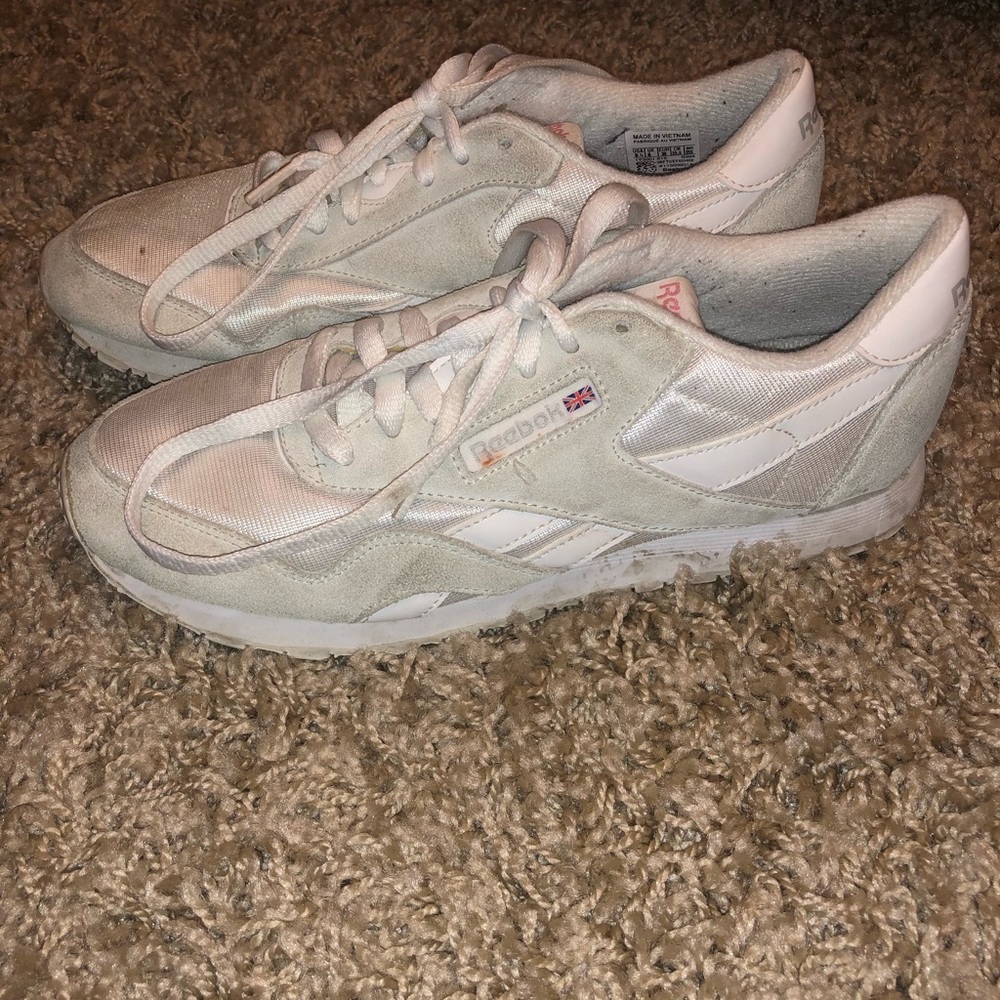 Women’s Reebok sneakers